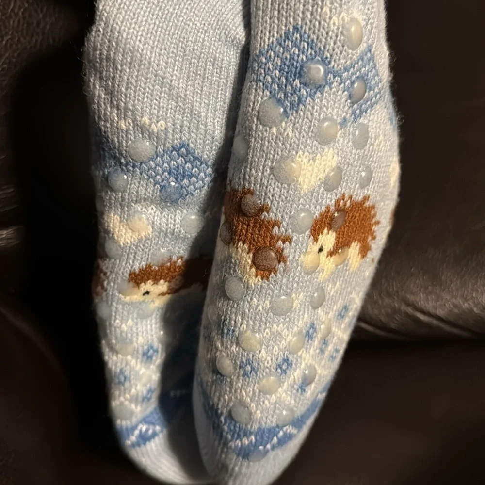 Cozy Blue Porcupine Sherpa Socks With Slip Protector Bottom New With Tags